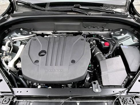 New 2026 Volvo XC60 B5 Plus w/ Protection Package Premier image 12