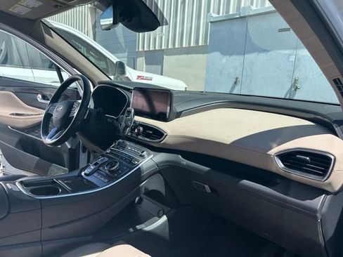 Used 2021 Hyundai Santa Fe Limited image 15