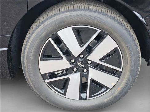 New 2026 Hyundai Ioniq 9 SEL image 10