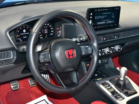 Used 2023 Honda Civic Type R image 2