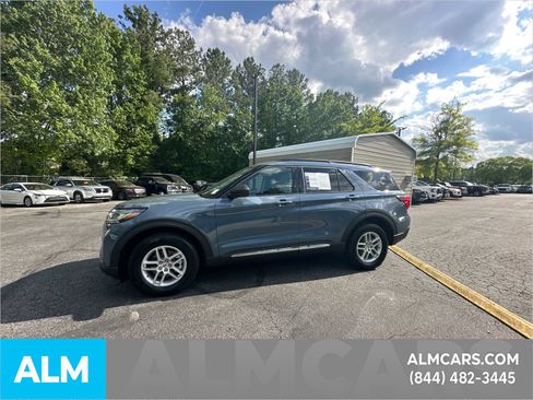 Used 2025 Ford Explorer Active AWD/4WD image 39