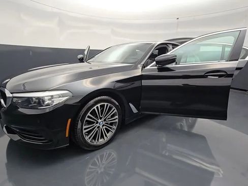 Used 2019 BMW 530i xDrive AWD/4WD image 32