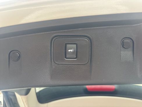 Used 2020 Nissan Murano Platinum image 15