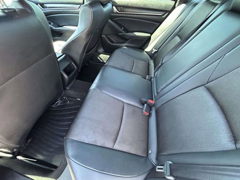 Used 2018 Honda Accord Sport image 11