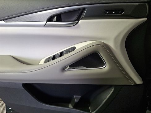 New 2026 INFINITI QX60 Luxe image 12