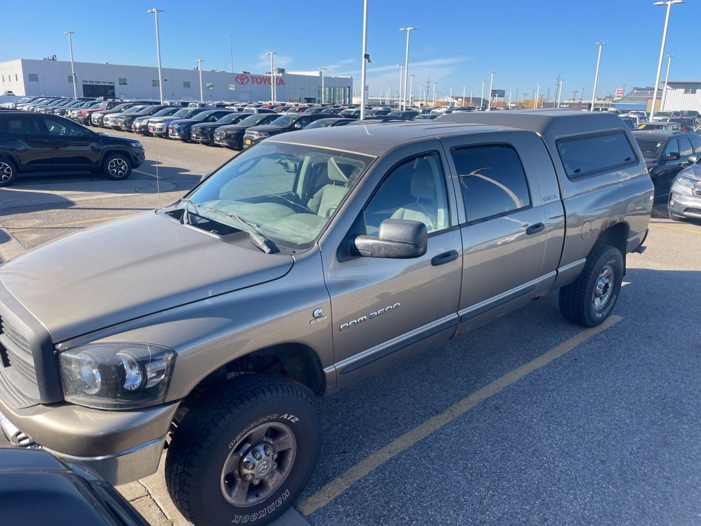 Used 2006 Dodge Ram 2500 Truck SLT w/ Light Group AWD/4WD image 2