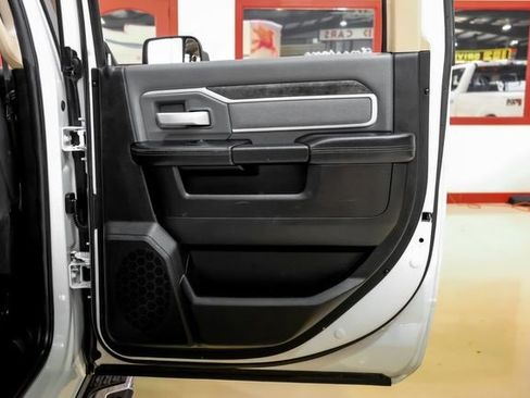 Used 2020 RAM 2500 Big Horn image 45