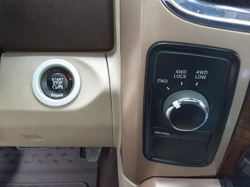 Used 2016 RAM 3500 Laramie Longhorn image 29