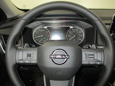 New 2026 Nissan Rogue SV image 24