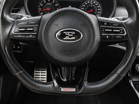 Used 2019 Kia Stinger GT1 RWD image 39