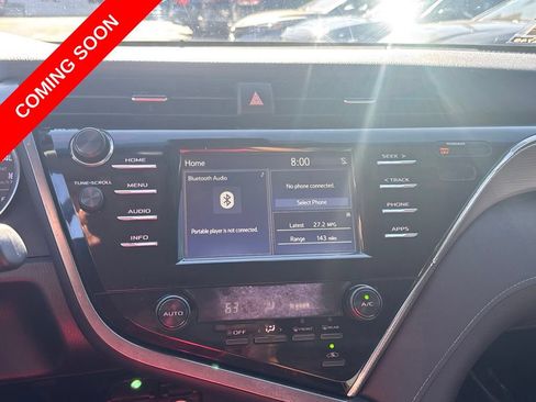 Used 2018 Toyota Camry SE FWD image 19