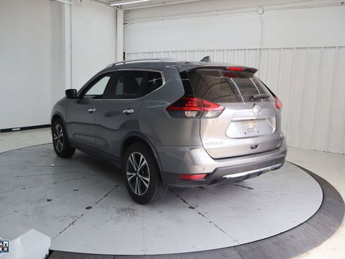 Used 2020 Nissan Rogue SV w/ Premium Package image 8