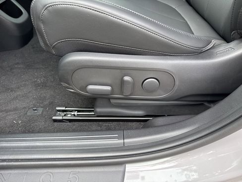 New 2025 Hyundai Ioniq 5 SEL image 13