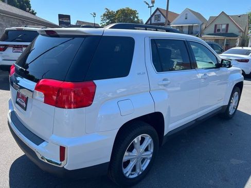 Used 2017 GMC Terrain SLE w/ Convenience Package FWD image 5