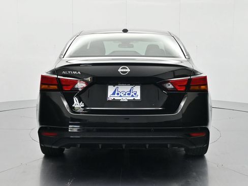 Used 2025 Nissan Altima 2.5 SV FWD image 6