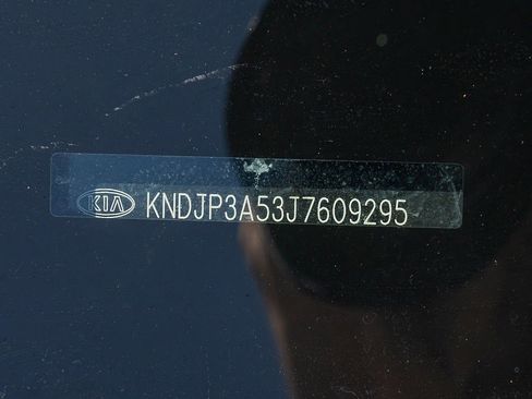 Used 2018 Kia Soul + image 34