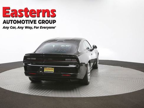 Used 2025 Dodge Charger Daytona Scat Pack w/ Track Pack AWD/4WD image 36