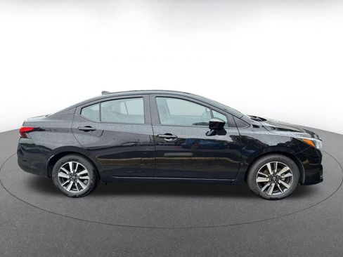 Used 2025 Nissan Versa SV FWD image 7