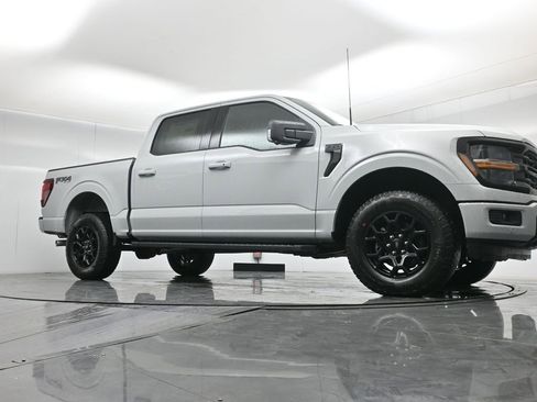 New 2026 Ford F150 XLT w/ Equipment Group 302A MID image 44