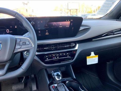 New 2026 Buick Envista Avenir FWD image 5