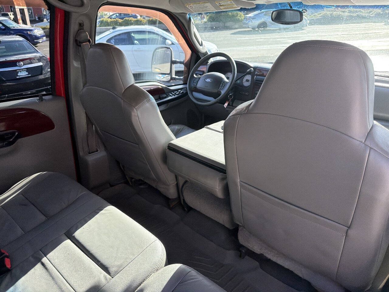 Used 2005 Ford F350 Lariat AWD/4WD image 18