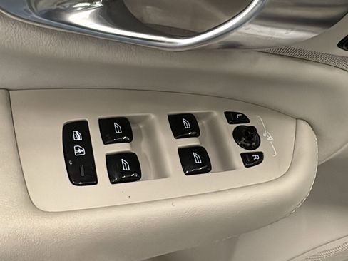 Used 2023 Volvo XC90 B6 Ultimate w/ Lounge Package AWD/4WD image 22