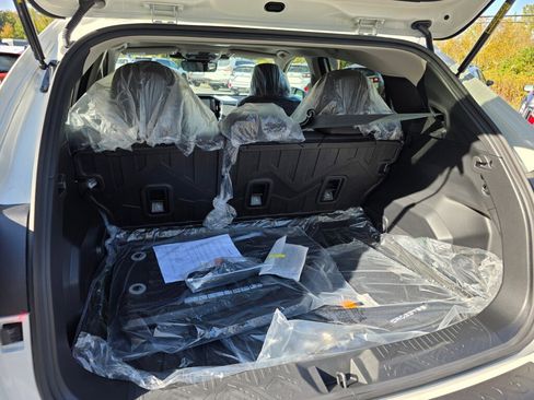 New 2025 Subaru Crosstrek 2.5i Premium image 8