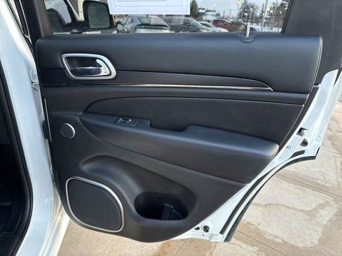 Used 2018 Jeep Grand Cherokee High Altitude image 32