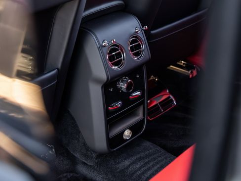 New 2026 Rolls-Royce Cullinan Black Badge image 50