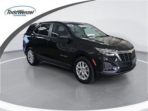 Used 2023 Chevrolet Equinox LS w/ LS Convenience Package image 1