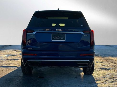 Used 2025 Cadillac XT6 Luxury image 4