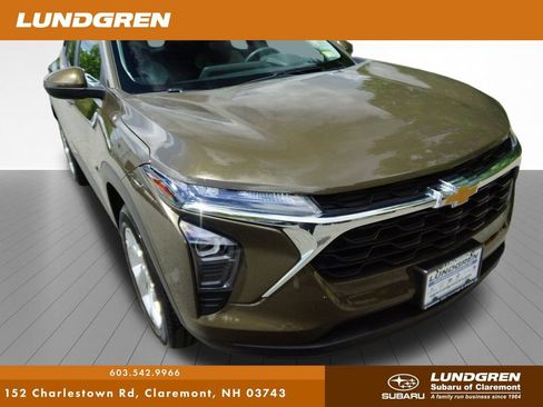 Used 2024 Chevrolet Trax LS w/ LS Convenience Package FWD image 36