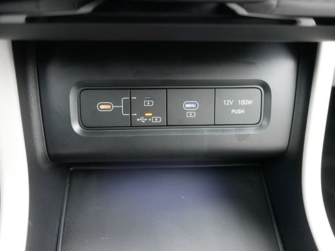 Certified 2025 Hyundai Tucson Limited image 33