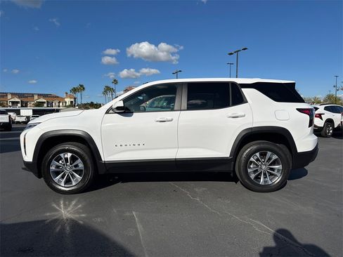 Used 2026 Chevrolet Equinox LT image 7