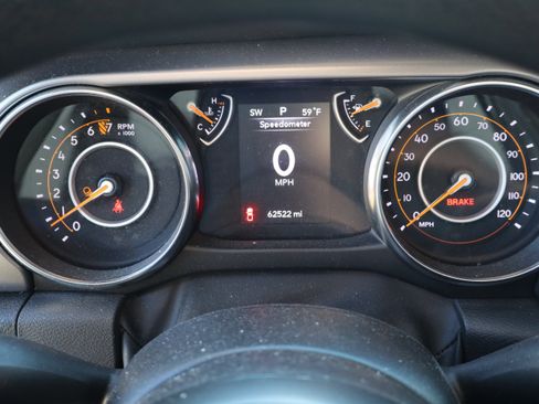 Used 2023 Jeep Gladiator Sport image 31