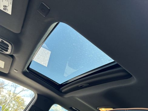 Used 2024 GMC Canyon AT4 w/ Canyon Safety Plus Package image 24