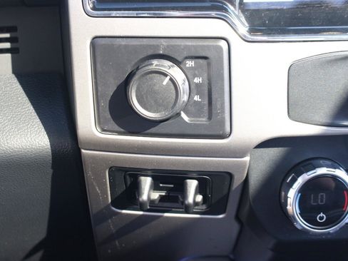 Used 2022 Ford F250 Lariat w/ Chrome Package image 30