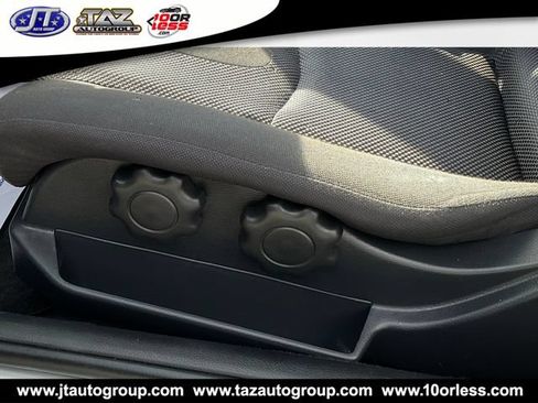 Used 2004 Nissan 350Z Enthusiast w/ Side Airbags Pkg RWD image 12