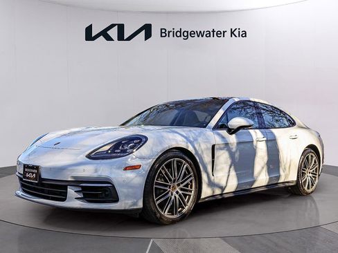 Used 2020 Porsche Panamera 4S w/ Premium Package Plus image 3