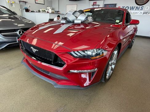 Used 2021 Ford Mustang GT Premium w/ Equipment Group 401A RWD image 7