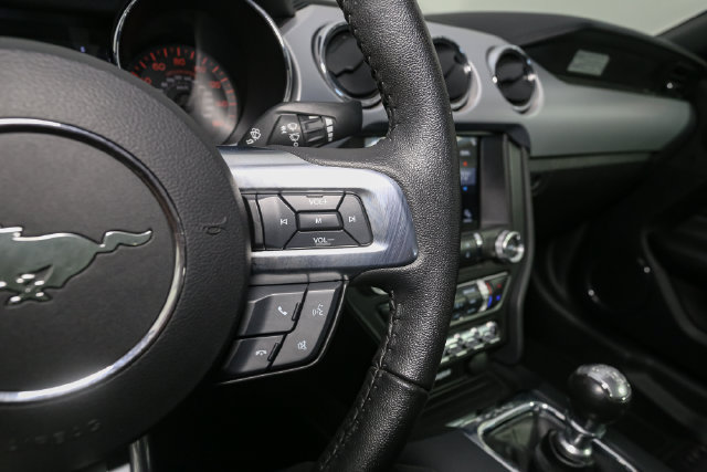 Used 2017 Ford Mustang GT Premium RWD image 26
