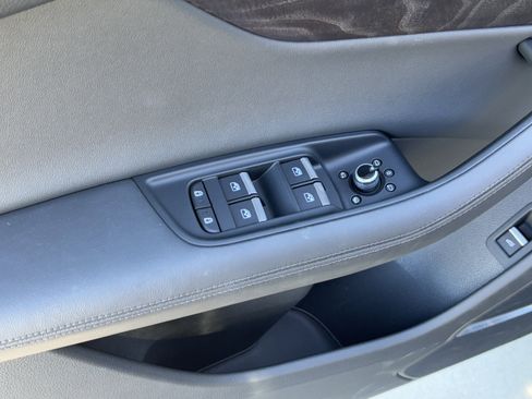 Used 2023 Audi Q7 Premium Plus w/ Premium Plus Package image 15