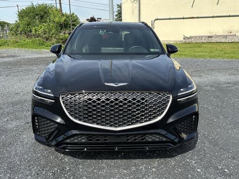 Used 2024 Genesis GV70 3.5T Sport AWD/4WD image 2