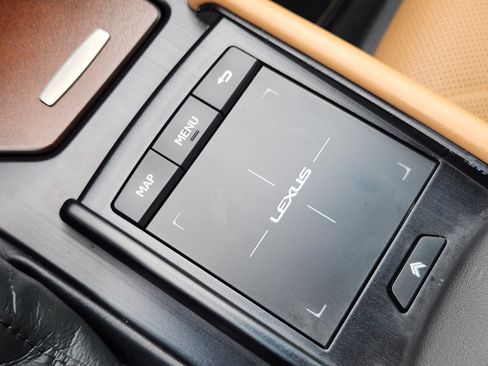 Used 2022 Lexus ES 300h Ultra Luxury image 54