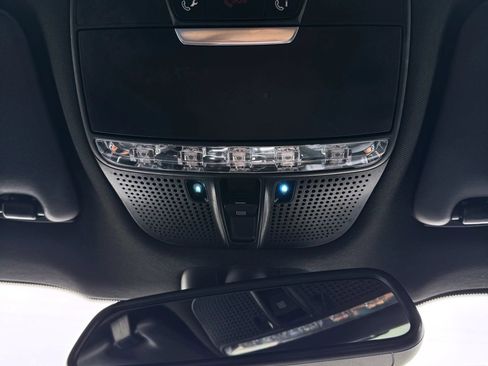 Used 2019 Mercedes-Benz GLC 300 4MATIC image 40