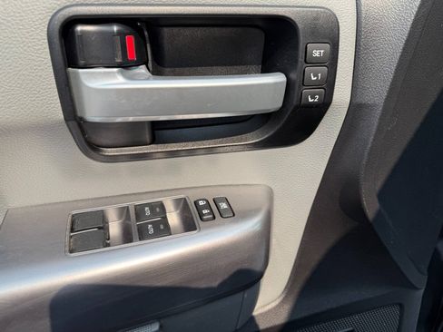 Used 2018 Toyota Sequoia Limited w/ Safety & Convenience Package AWD/4WD image 14