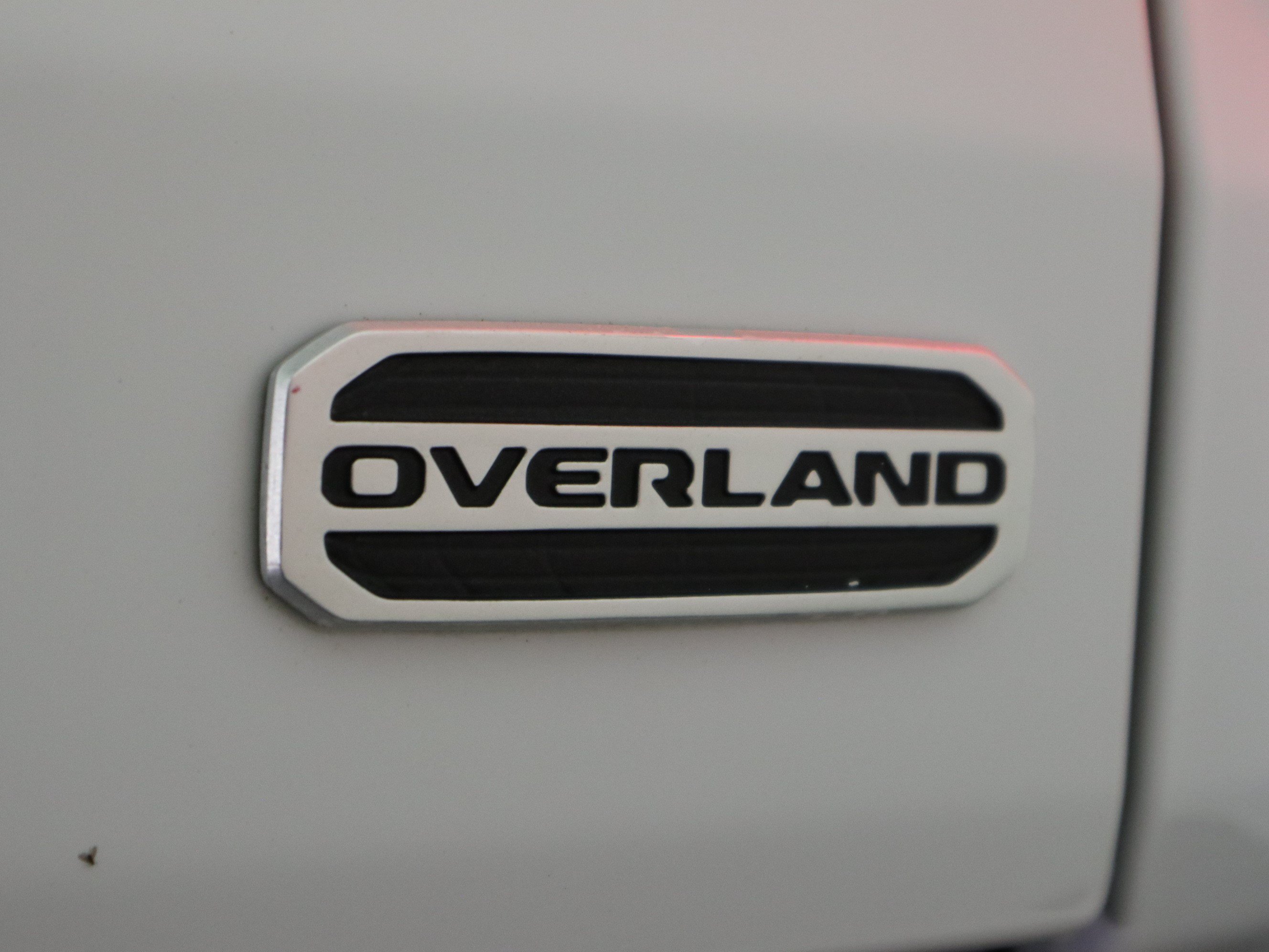 Used 2021 Jeep Gladiator Overland AWD/4WD image 37