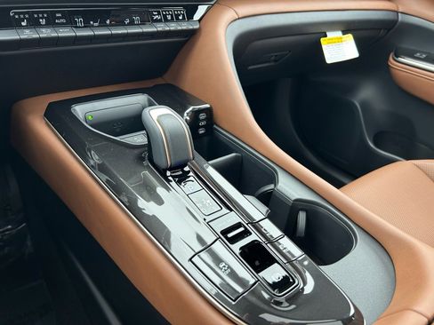 New 2026 Toyota Crown Signia image 21