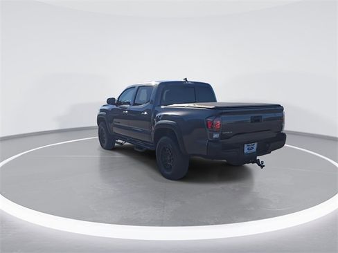 Used 2023 Toyota Tacoma TRD Off-Road image 6