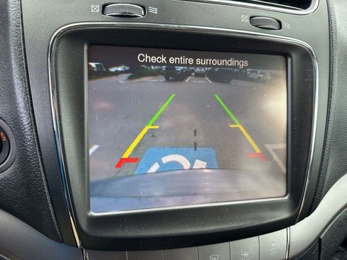 Used 2017 Dodge Journey Crossroad FWD image 19